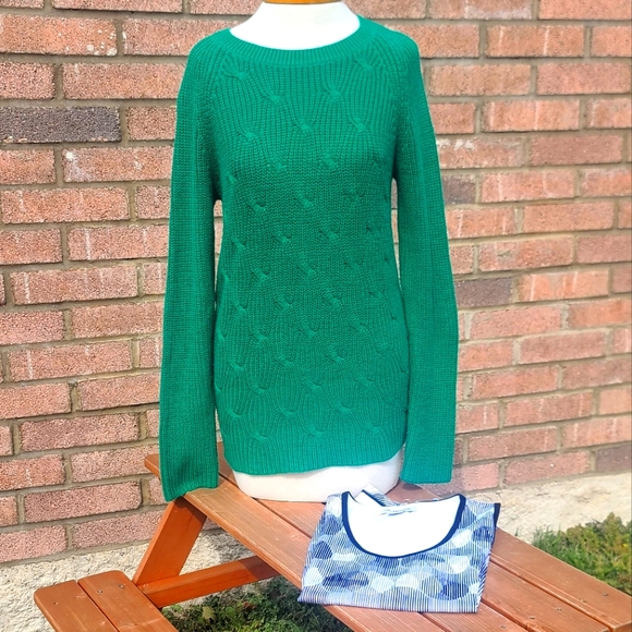 2pc bundle- Liz Claiborne sweater/top - Picture 2 of 7